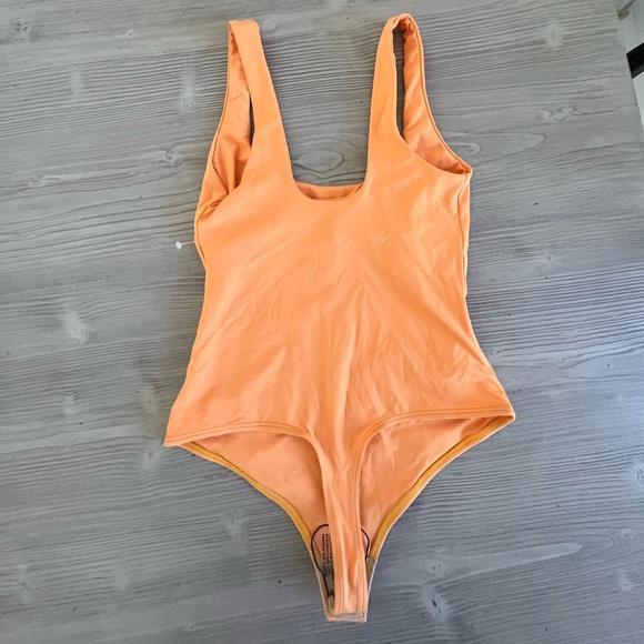 NWOT- ALIX NYC- Mott Bodysuit in color Sorbet- Size S - Picture 4 of 9
